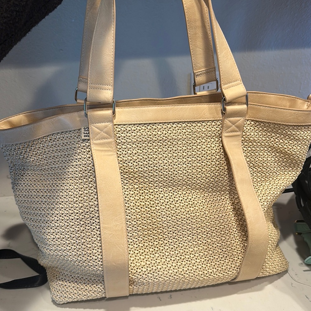 Beis tote bag